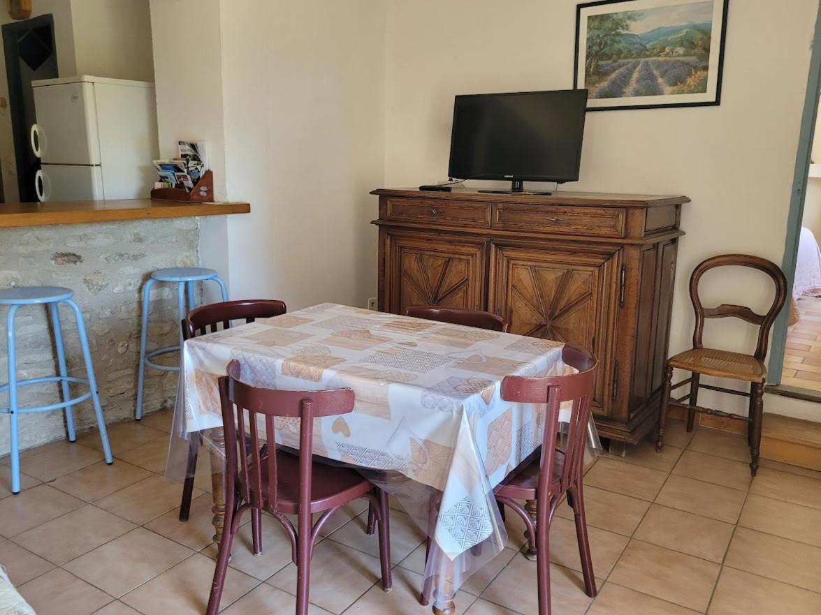 Mas La Vitalis Chambres D'Hotes L'Isle-sur-la-Sorgue Luaran gambar